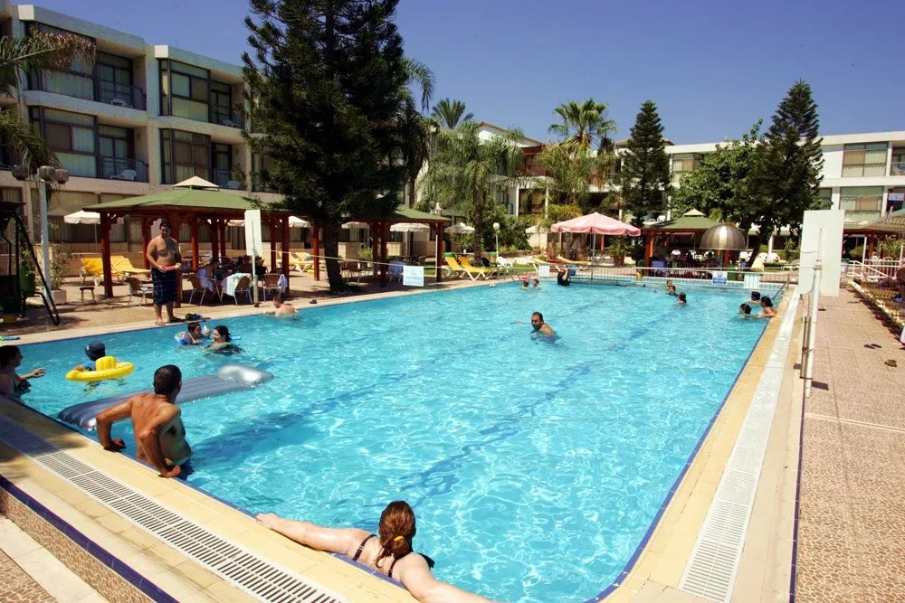ron beach hotel tiberias review